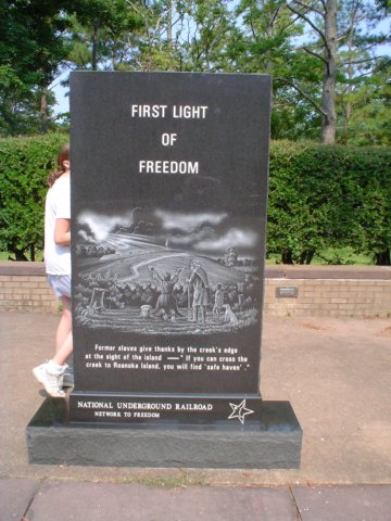 ftraleighfreedomcolonysignfront.jpg