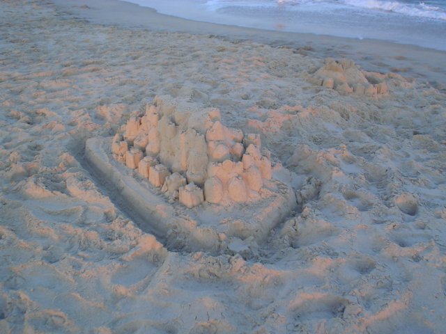 hatterasislandsandcastle02.jpg